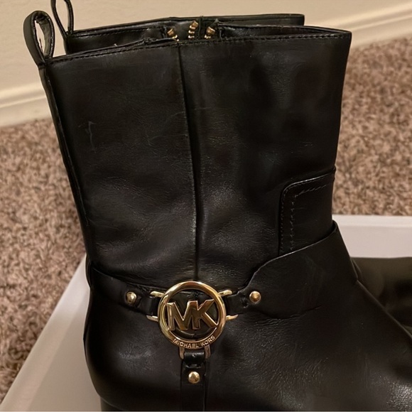 Michael kors boots - Picture 9 of 12